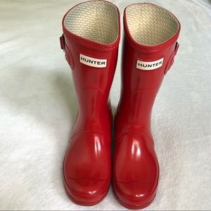 Short Red Glossy Hunter Boots